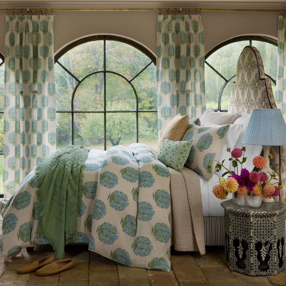 Vani Leaf Duvet Set
