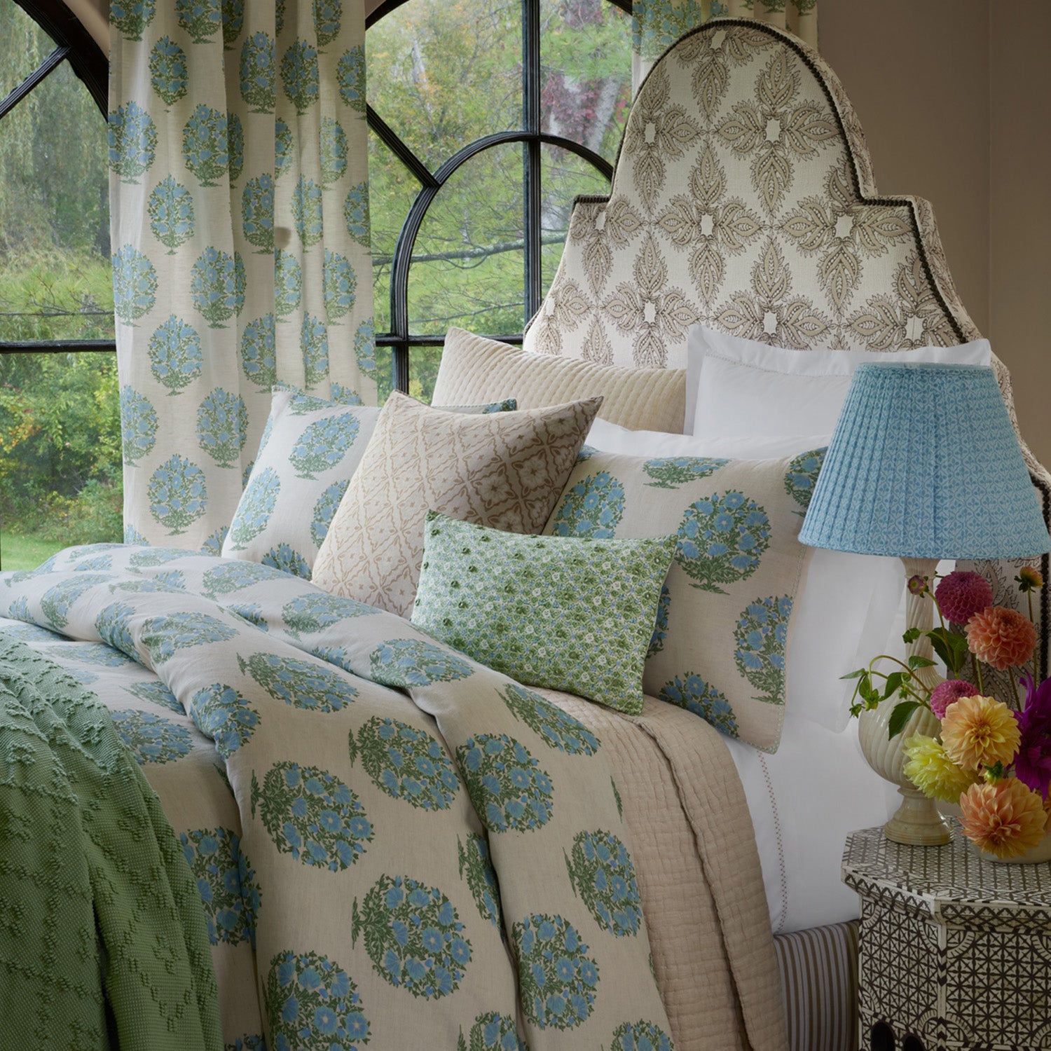 Vani Leaf Duvet Set