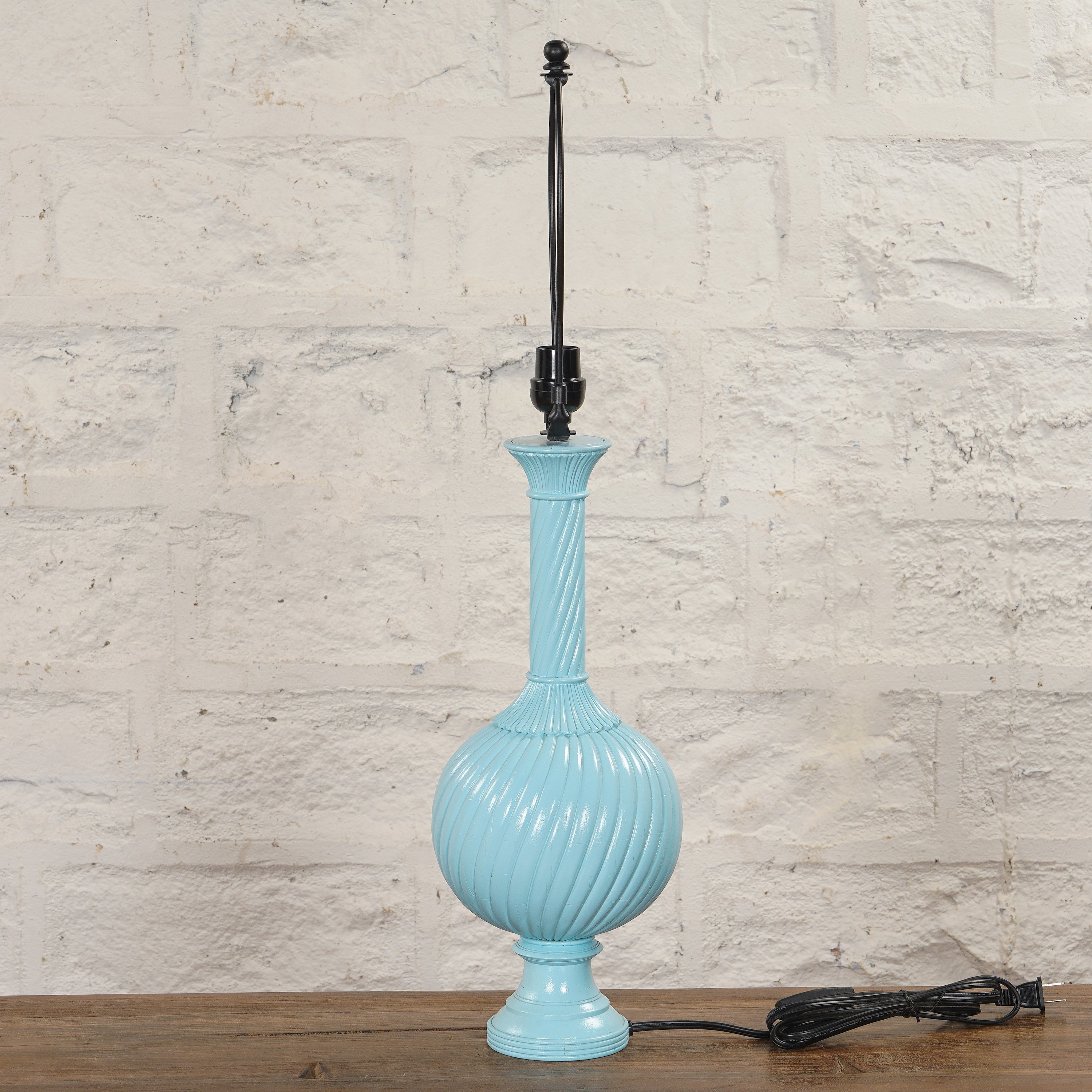 Ratni Bone Inlay Lamp