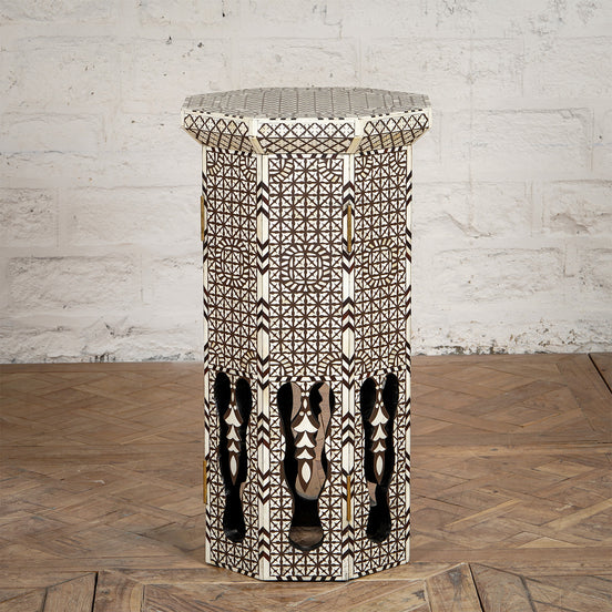 Karigar Table