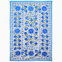 Green Vines With Blue Suzani Blanket - High Quality Image of 